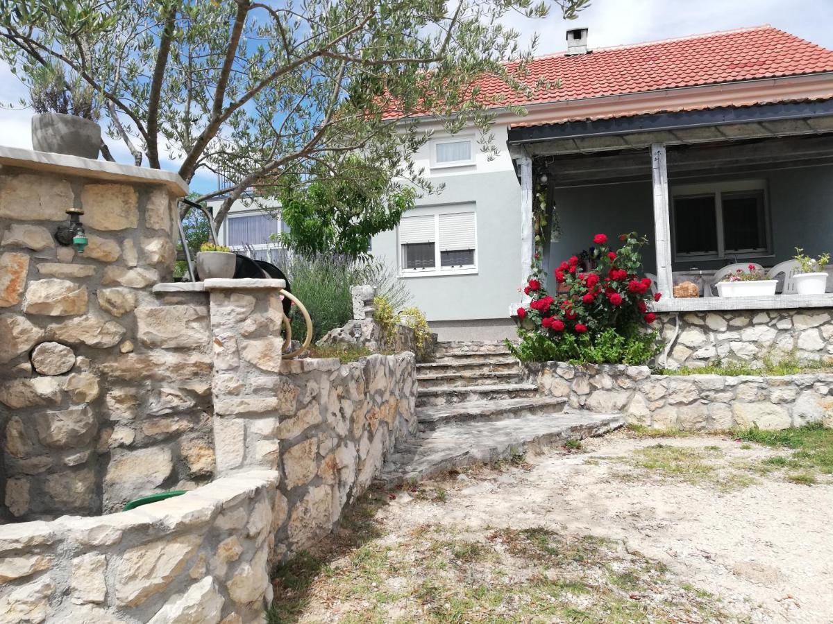 Apartmani Goga Skradin Exterior foto